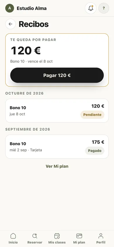 App de la alumna: pantalla de Recibos con 120 euros por pagar y el botón «Pagar 120 euros»
